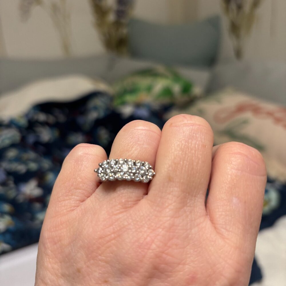 ring - Picture 3 of 4